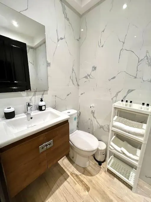 Y48 Logement Confortable & Chic En Plein Coeur De Casablanca 0*,  Marrocos